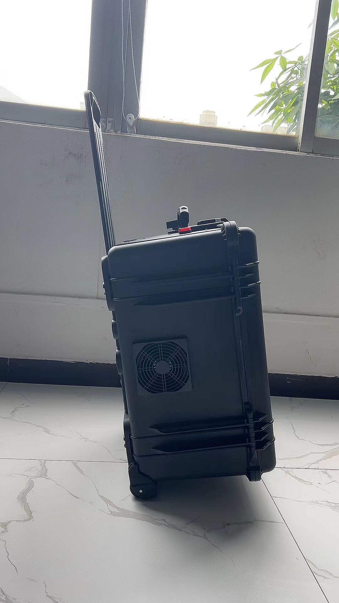 海州手拉箱型移动通信干扰器